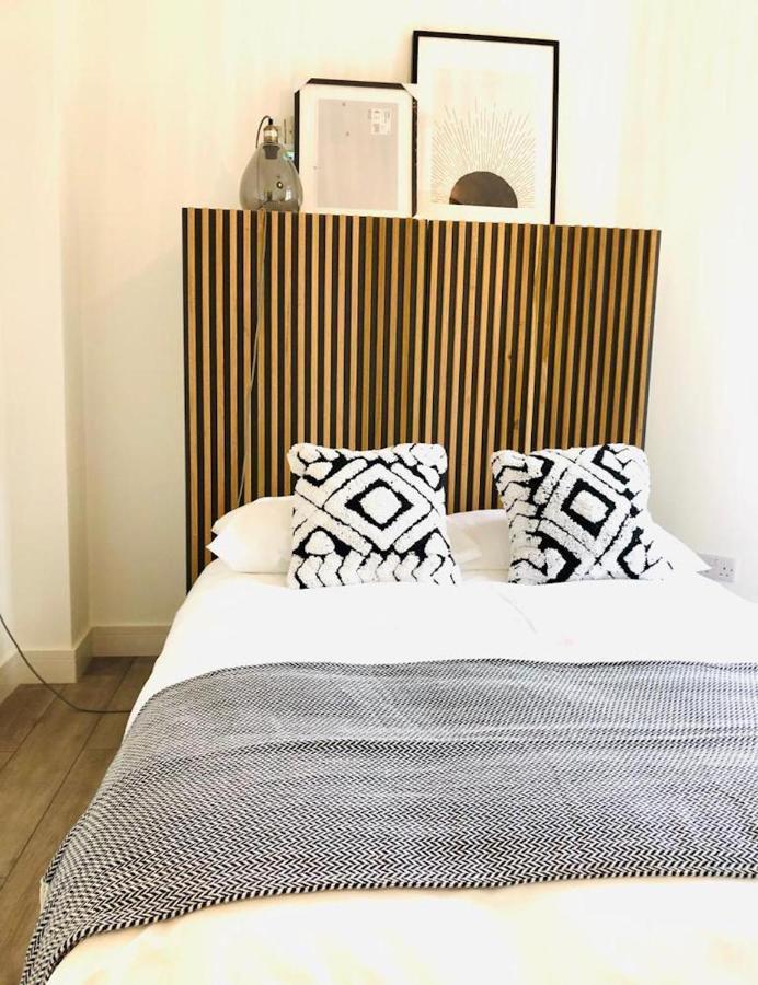 See Our Amazing Score At The Kepties - 5 X Luxurious Serviced Apartments - With Gardens - Fully Equipped - Free Parking - By Orion Short Stays - See Our Other Individual Listings --- This Is For Brand Awareness Only --- Arbroath Buitenkant foto